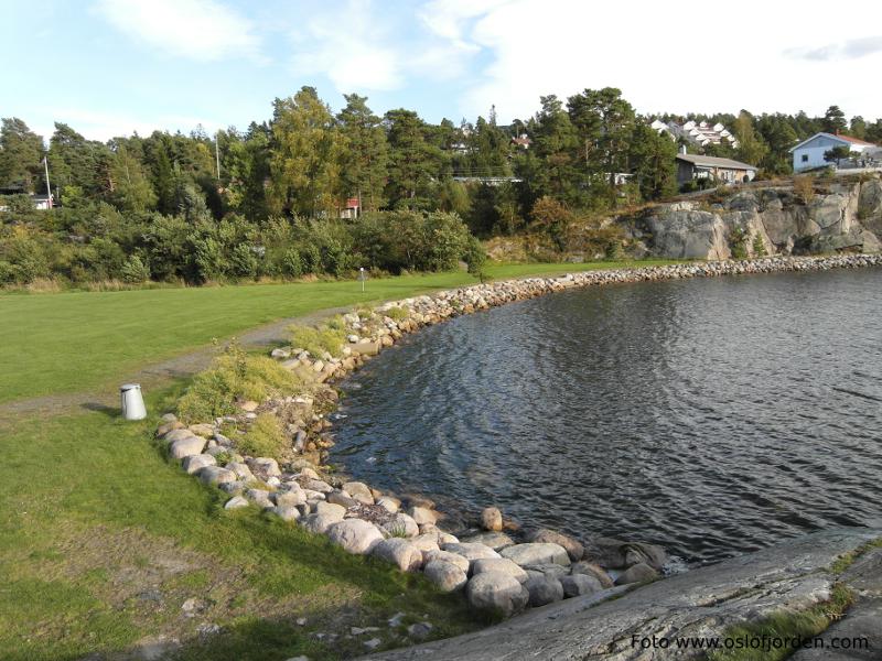 Breivikbukta badeplass