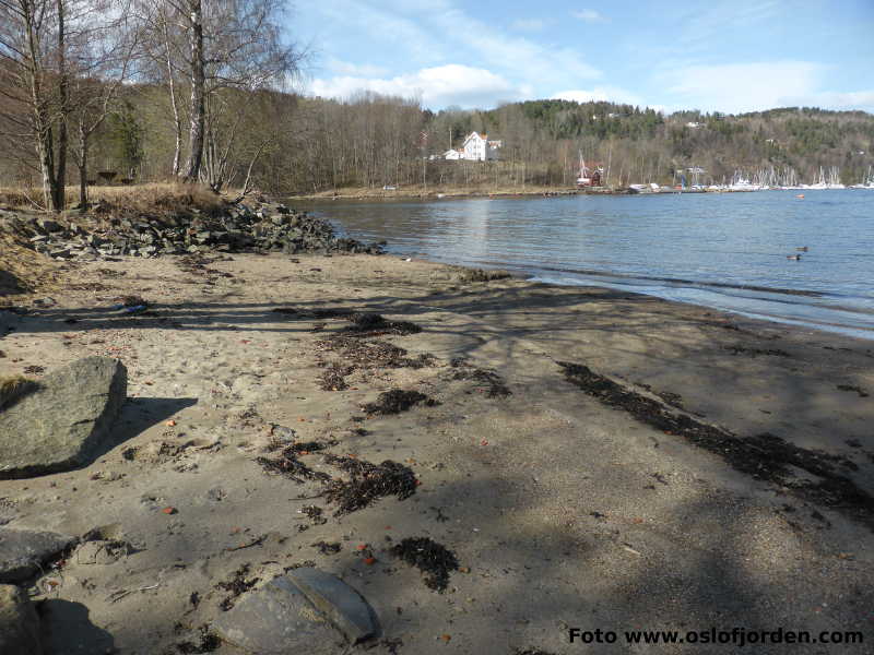 Nærsnesbukta, badeplass, Røyken, sandstrand