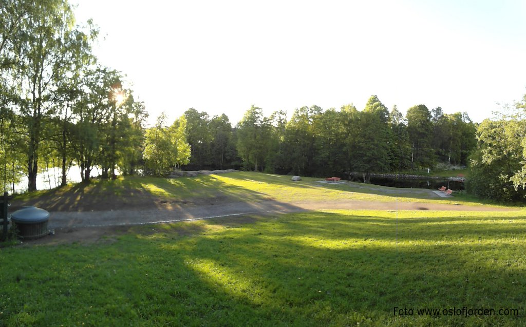 Brekkedammen badeplass - gresslette